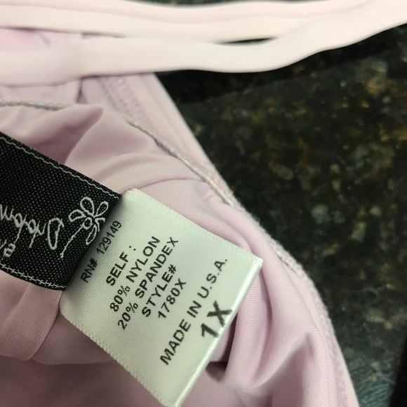 Lavender swimsuit - Picture 3 of 6